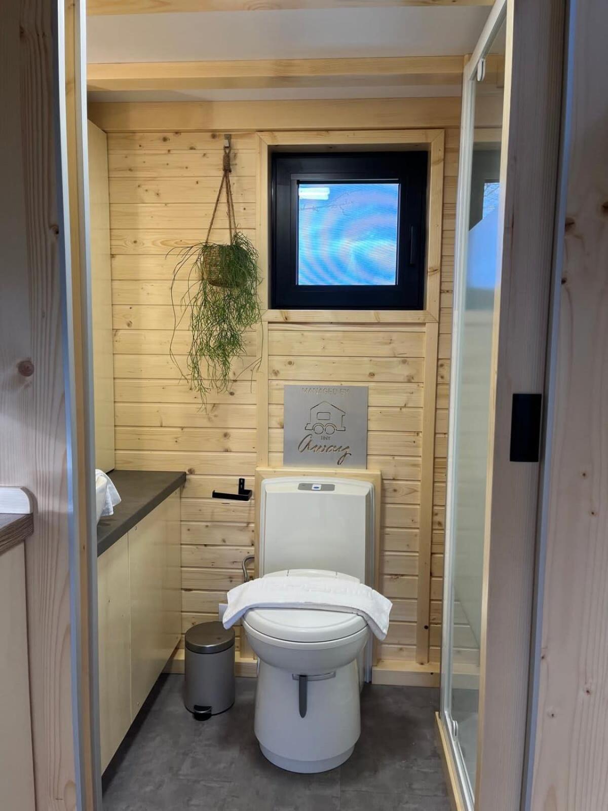 Lisi Grun Tiny House By Tiny Away Villa Sattledt Exterior photo
